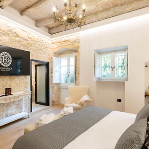 Camera deluxe con letto queen size